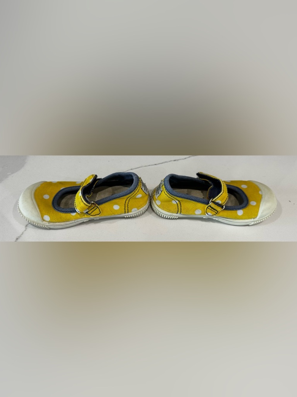 KEEN Maderas Mary Jane. Yellow Polka Dot Youth Toddler Girl Size 6 - Picture 2 of 6